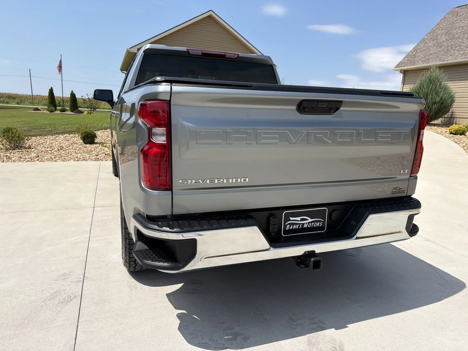More photos of 2023 Chevrolet Silverado 1500 Crew Cab LT Pickup 4D 5 3/4 ft at Banks Motors LLC, MO