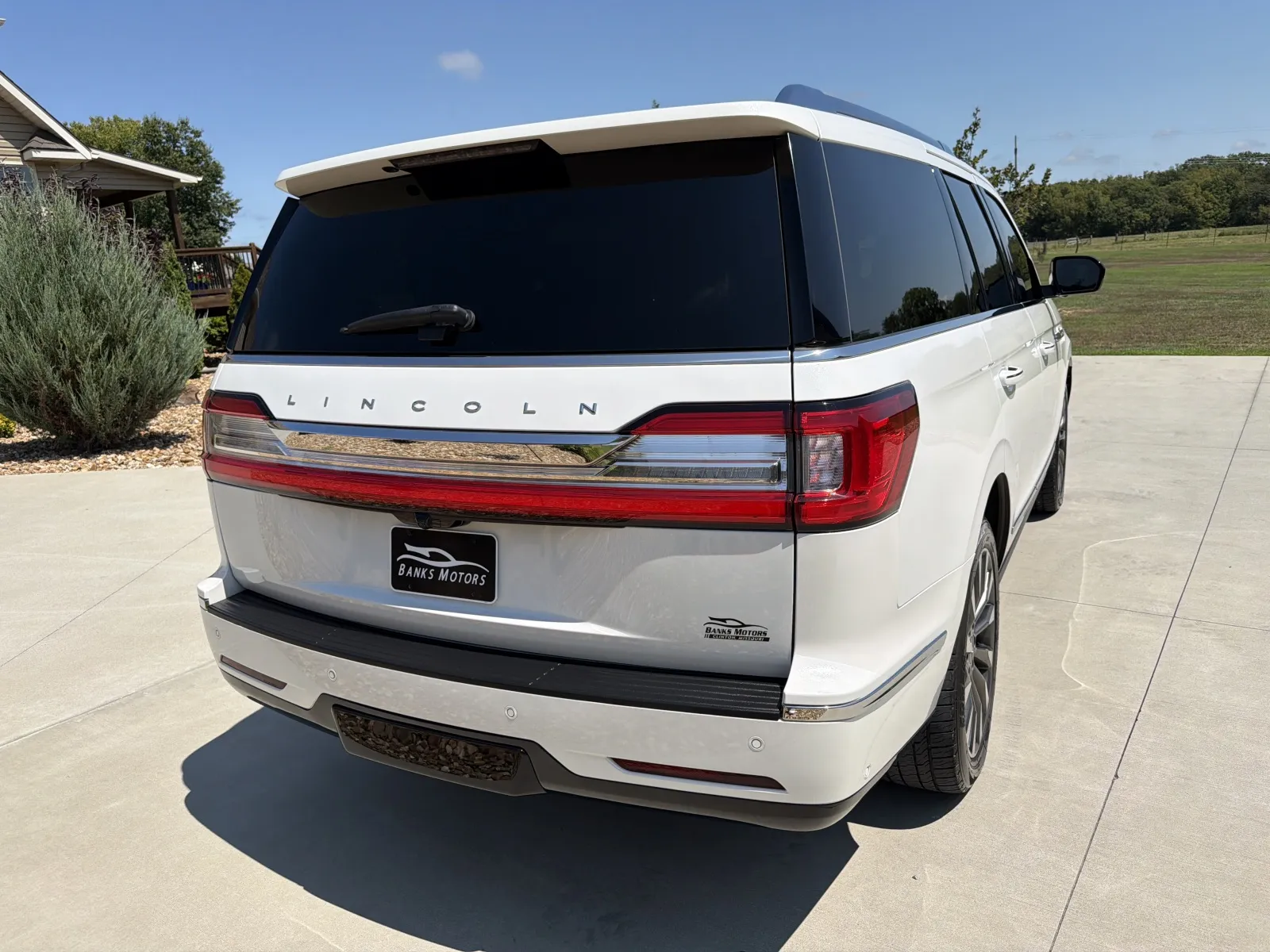 More photos of 2021 Lincoln Navigator Reserve Sport Utility 4D at Banks Motors LLC, MO