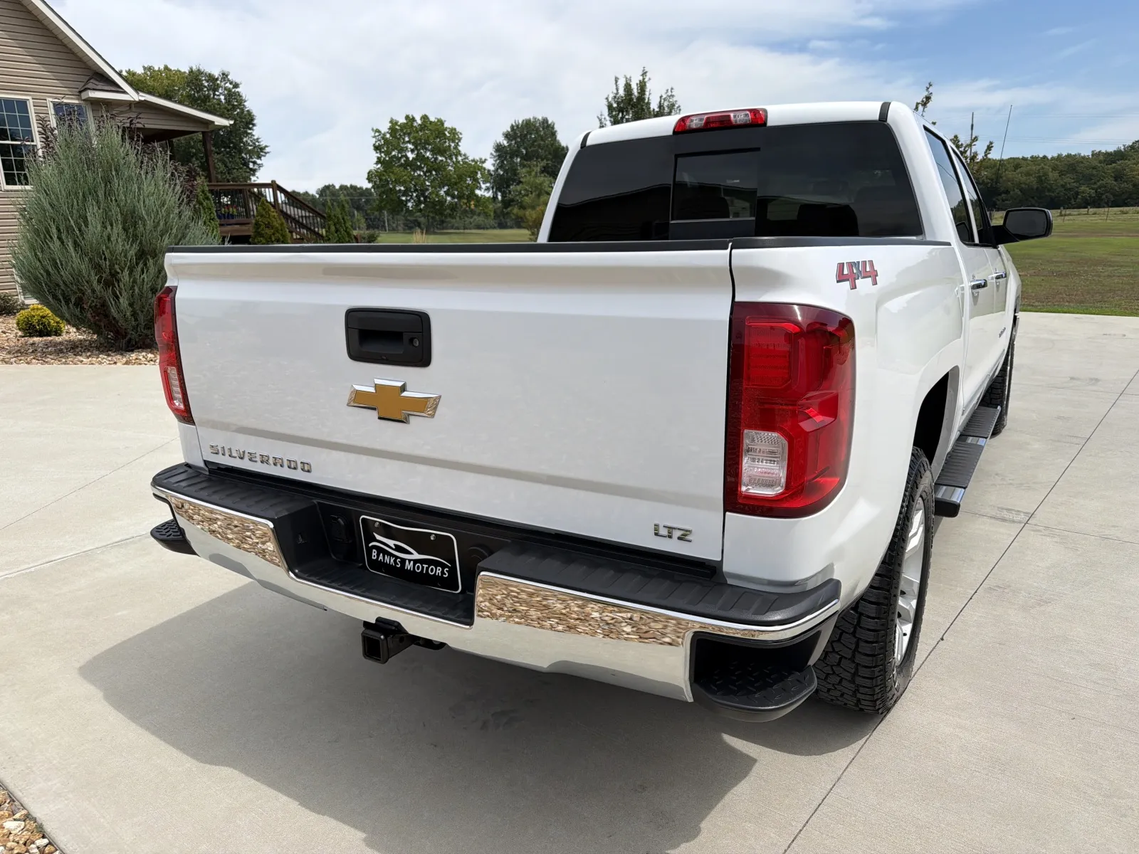 More photos of 2018 Chevrolet Silverado 1500 Crew Cab LTZ Pickup 4D 5 3/4 ft at Banks Motors LLC, MO
