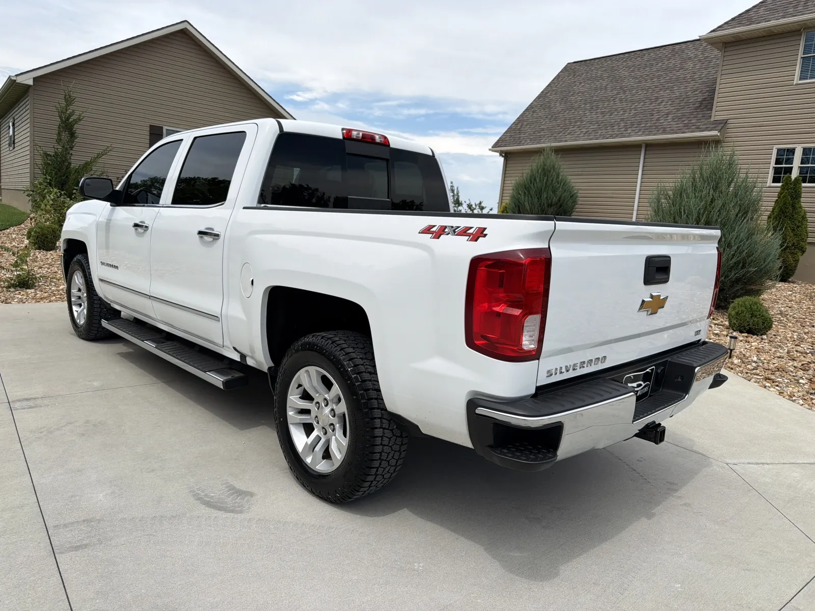 Another view of 2018 Chevrolet Silverado 1500 Crew Cab LTZ Pickup 4D 5 3/4 ft for sale in Clinton, MO at Banks Motors LLC