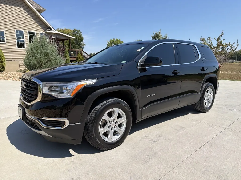 GMC Acadia photo 38