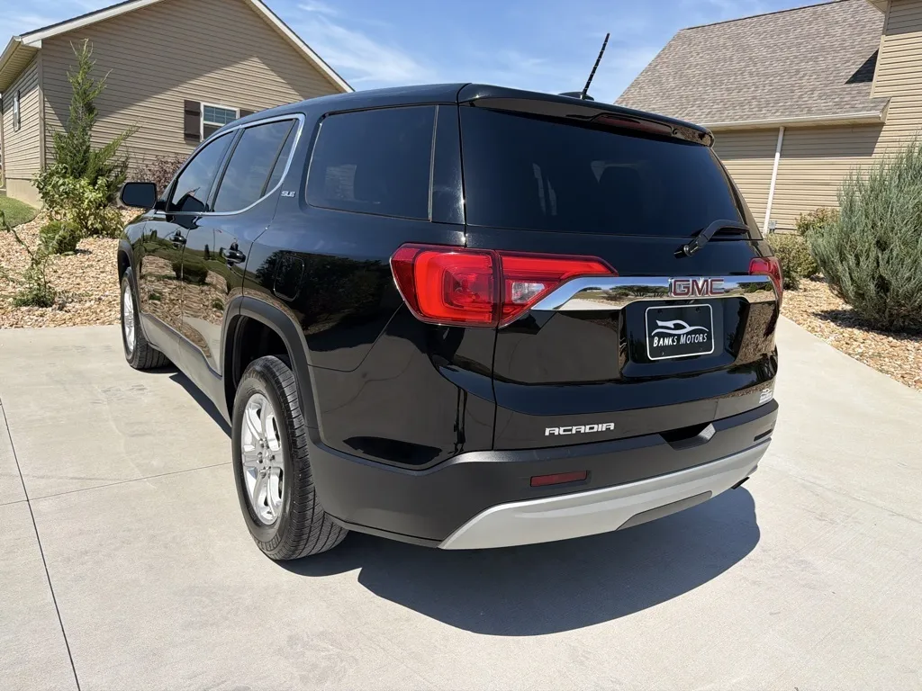 More photos of 2019 GMC Acadia SLE-1 Sport Utility 4D at Banks Motors LLC, MO