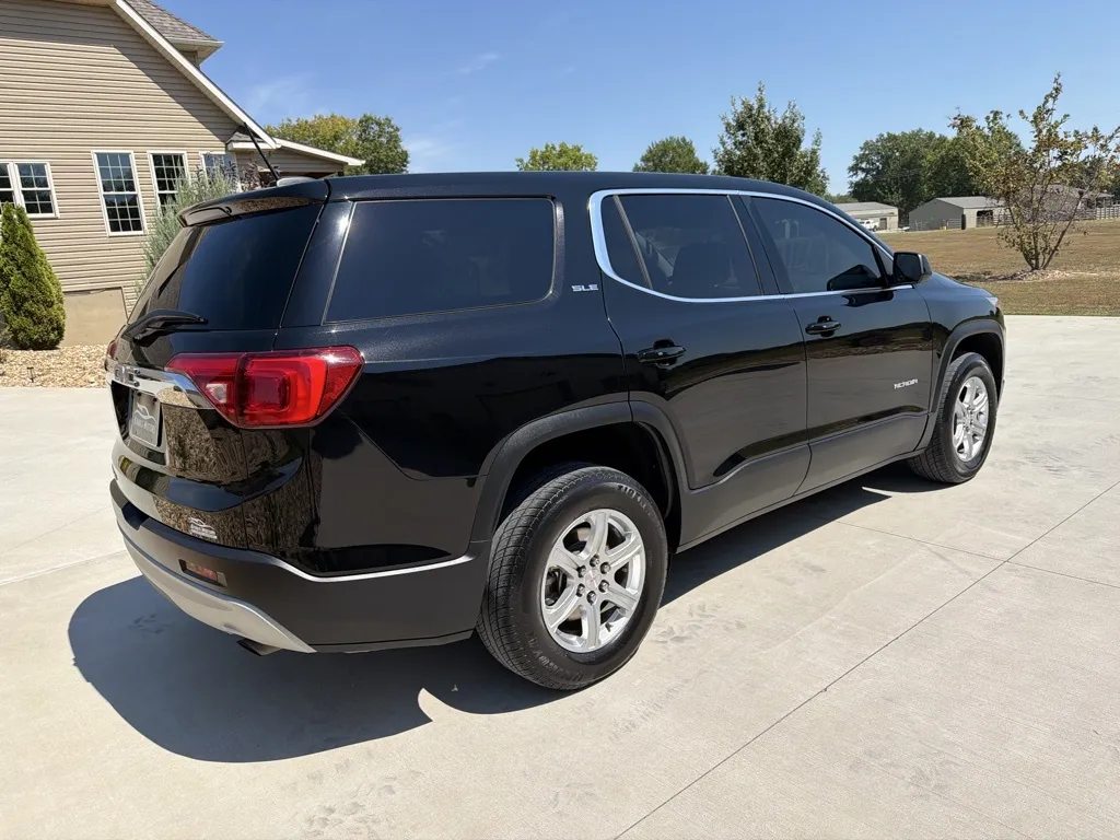 GMC Acadia photo 6