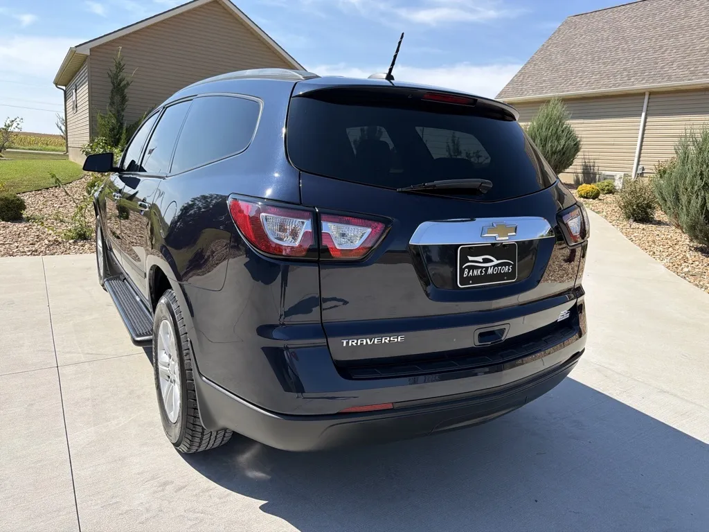 More photos of 2017 Chevrolet Traverse LS Sport Utility 4D at Banks Motors LLC, MO