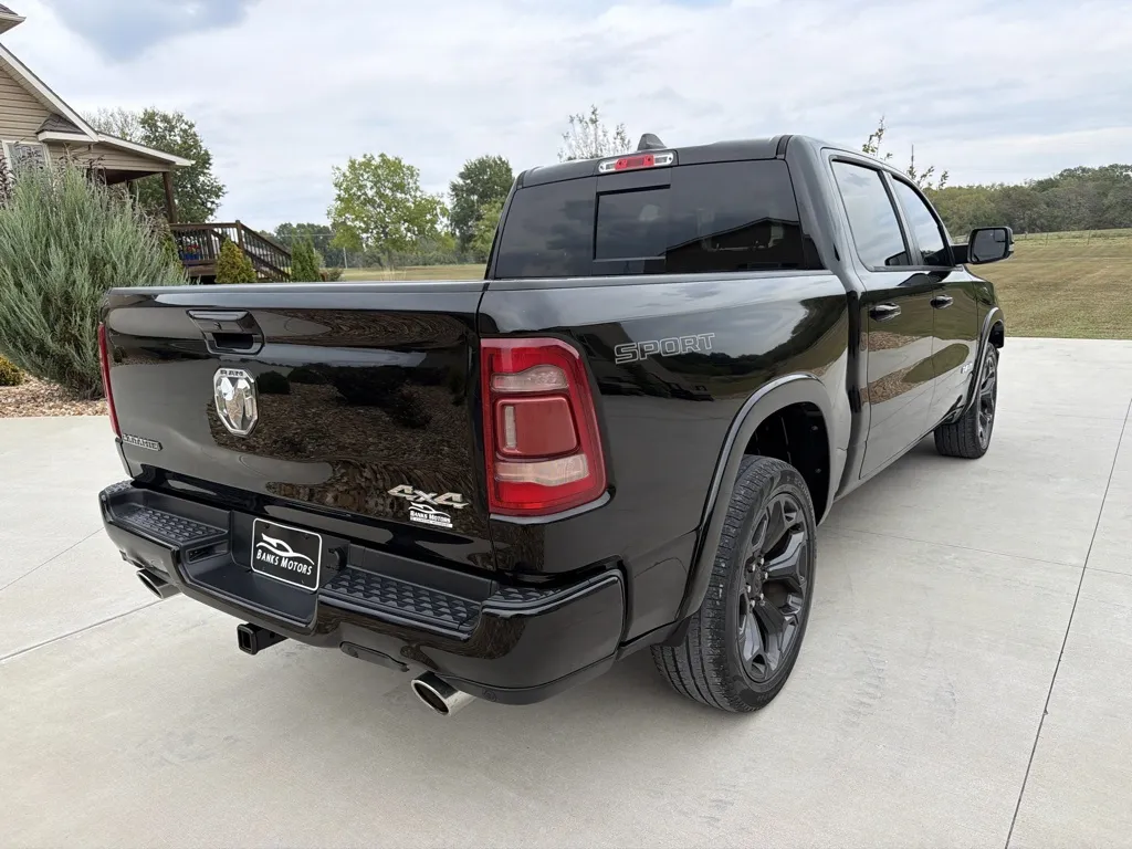 More photos of 2021 Ram 1500 Crew Cab Laramie Pickup 4D 5 1/2 ft at Banks Motors LLC, MO