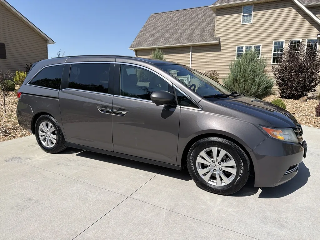 Honda Odyssey photo 8