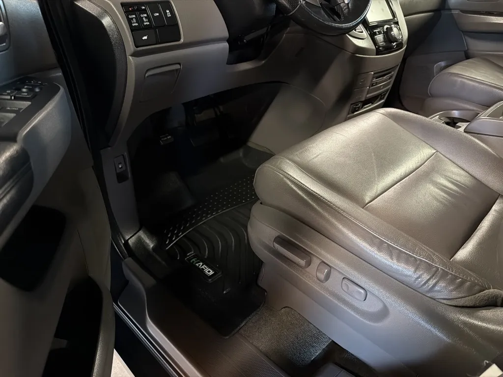Honda Odyssey photo 15