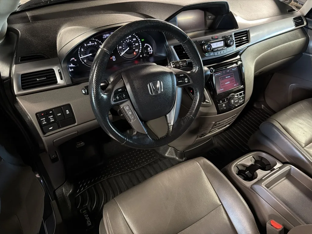 Honda Odyssey photo 14