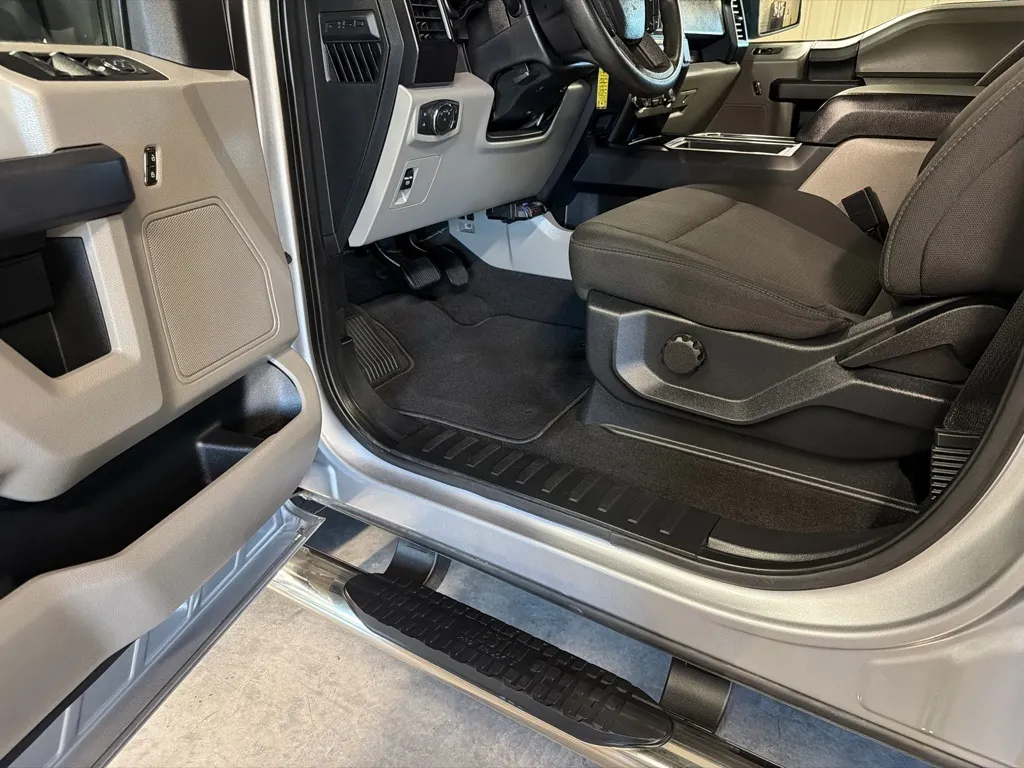 Ford F-150 photo 24