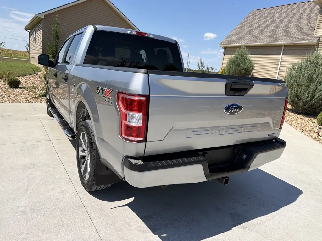 More photos of 2020 Ford F-150 SuperCrew Cab XL Pickup 4D 5 1/2 ft at Banks Motors LLC, MO