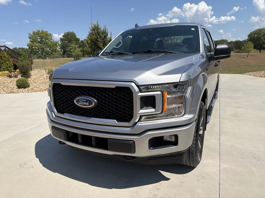 Ford F-150 photo 30