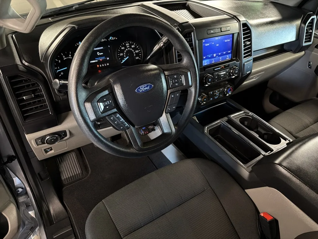 Ford F-150 photo 13