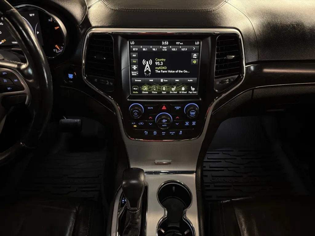 Jeep Grand Cherokee photo 17