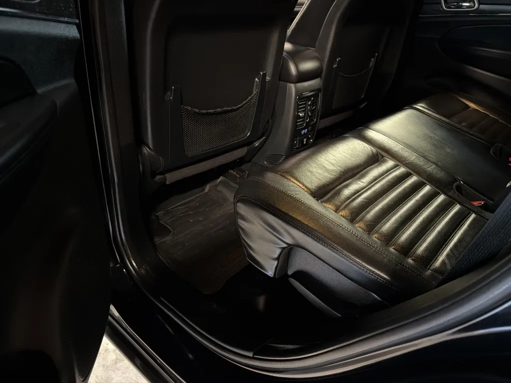 Jeep Grand Cherokee photo 20