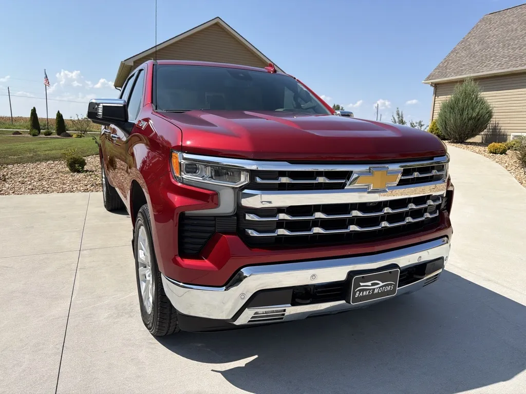 Chevrolet Silverado photo 9