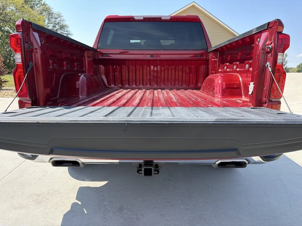 Chevrolet Silverado photo 47