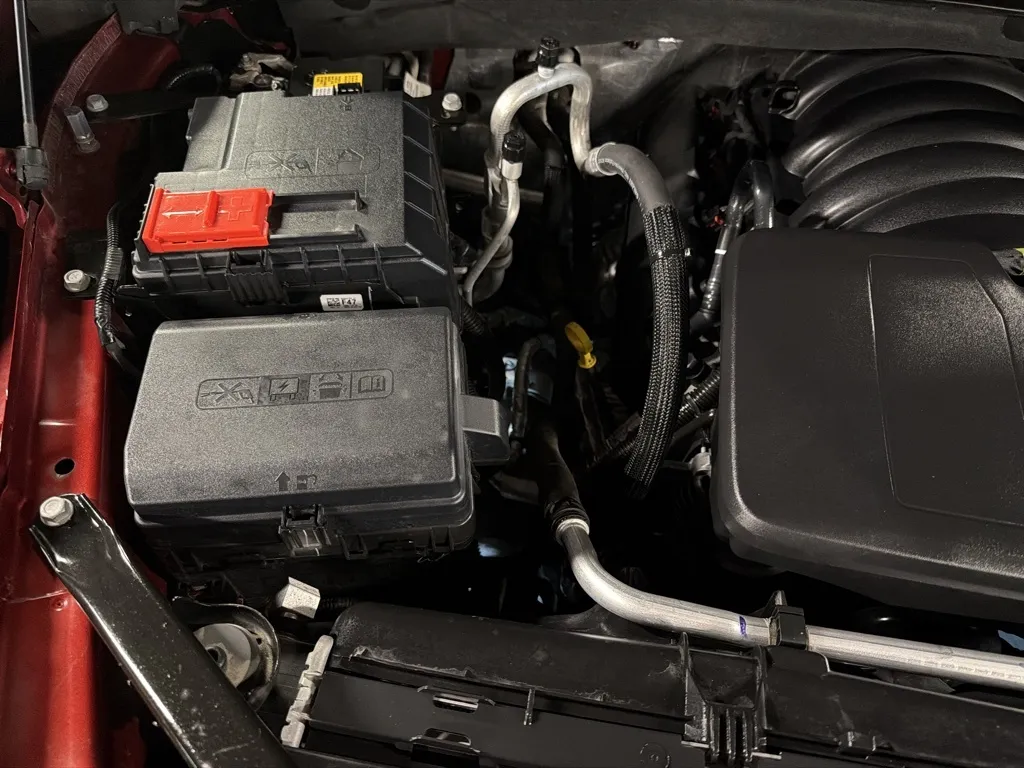 Chevrolet Silverado photo 28