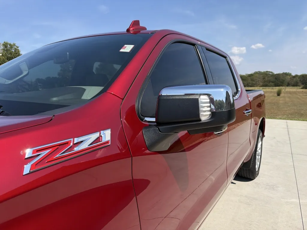 Chevrolet Silverado photo 50