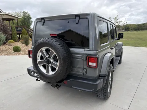 More photos of 2019 Jeep Wrangler Unlimited Sahara Sport Utility 4D at Banks Motors LLC, MO