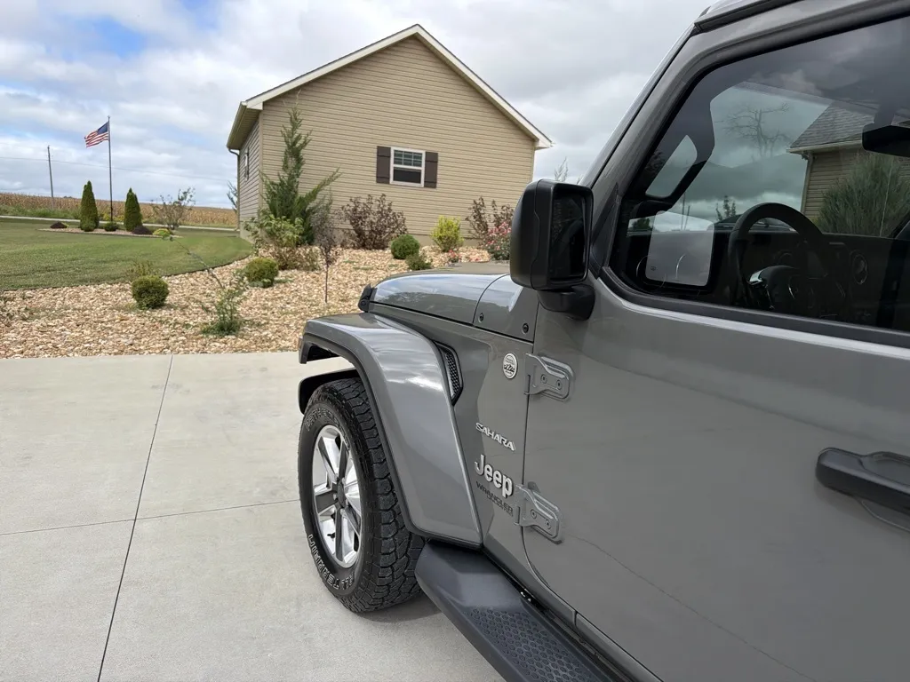 Jeep Wrangler photo 18
