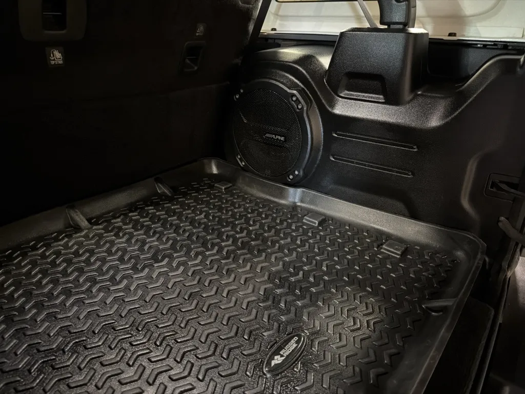 Jeep Wrangler photo 20