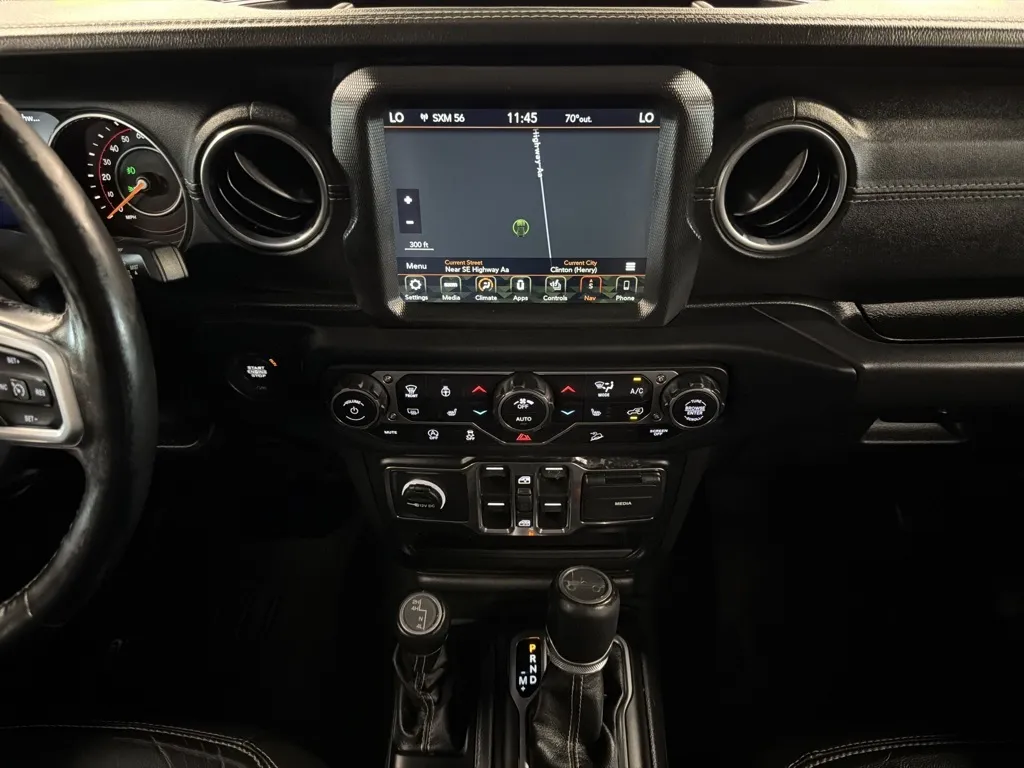 Jeep Wrangler photo 36