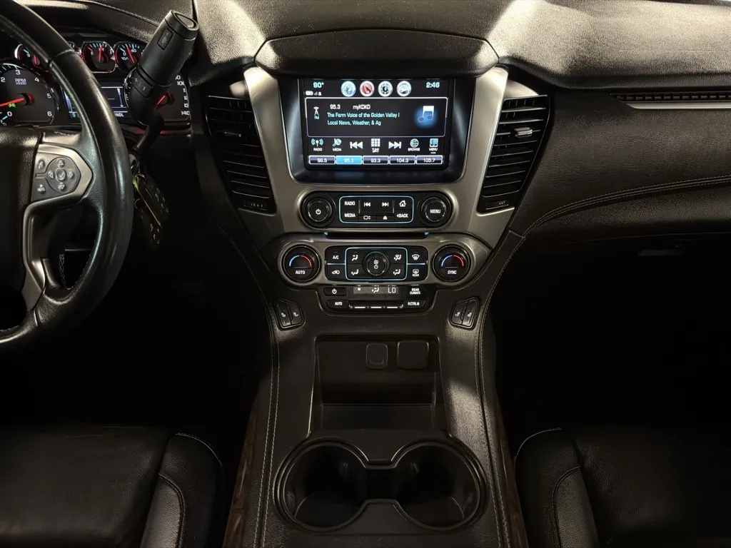 Chevrolet Tahoe photo 16