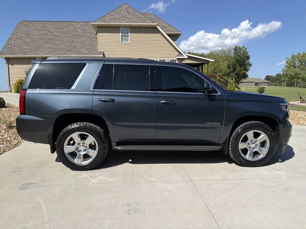 Chevrolet Tahoe photo 7
