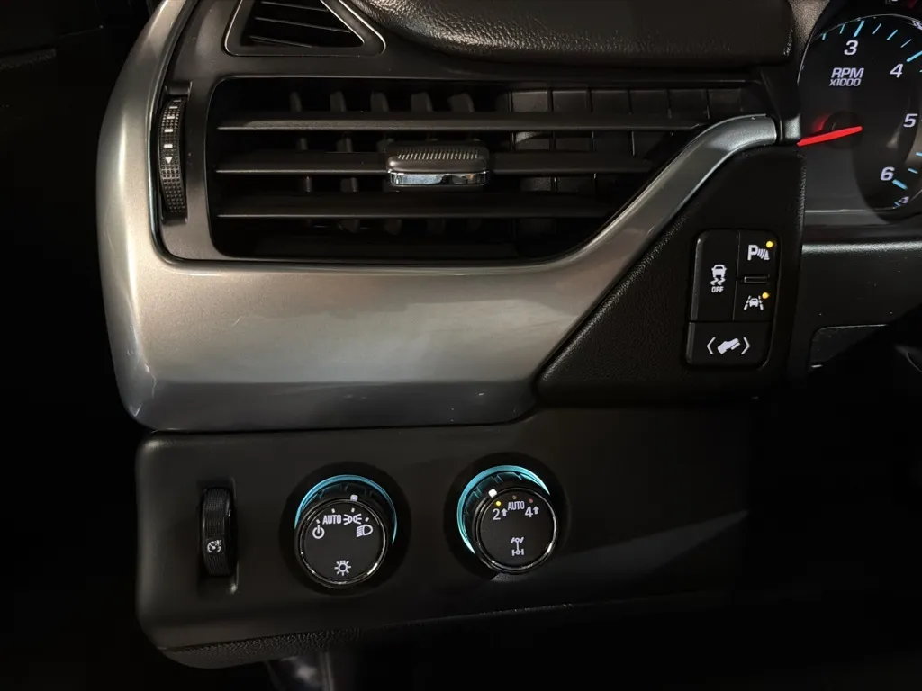 Chevrolet Tahoe photo 35