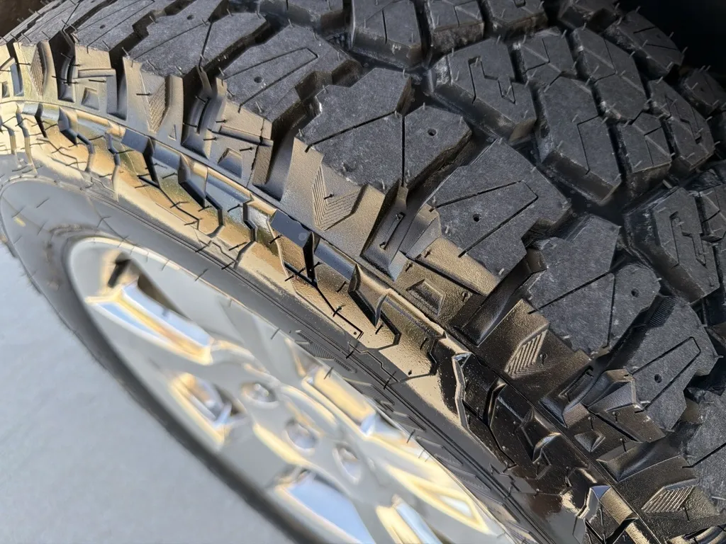 Chevrolet Tahoe photo 11