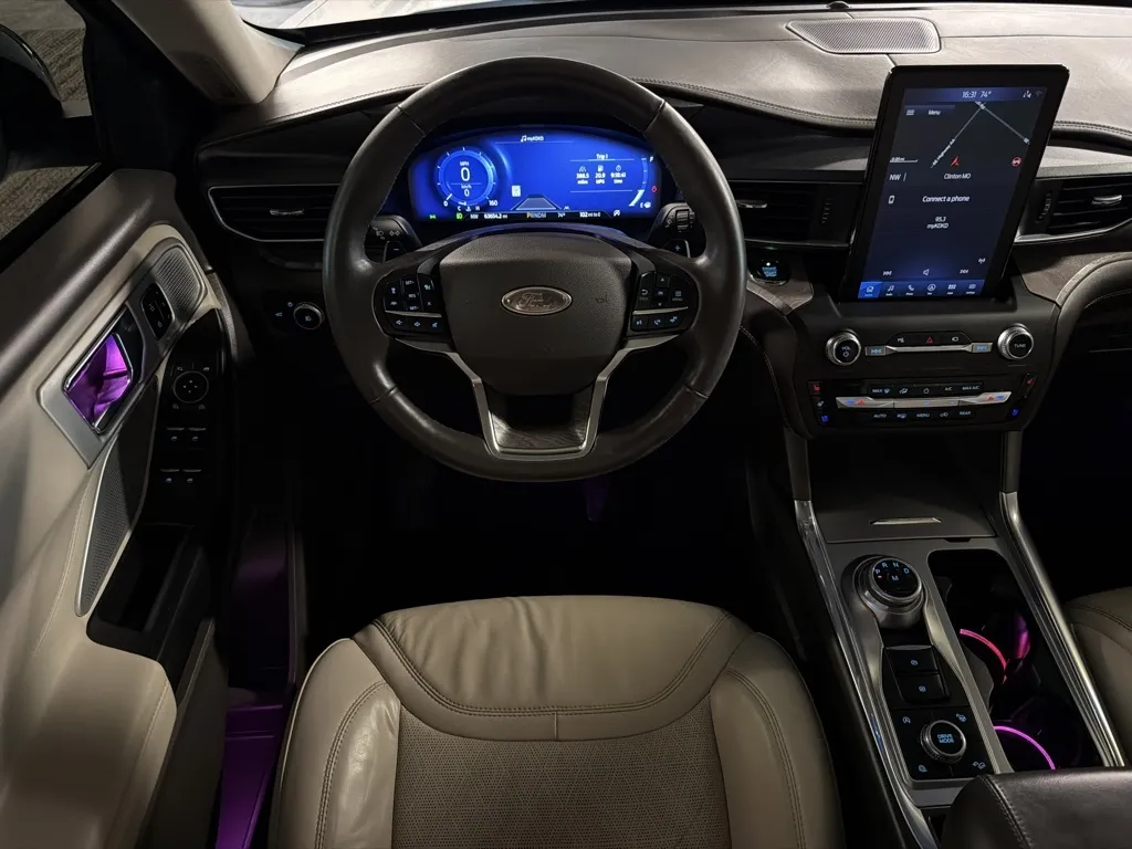 Ford Explorer photo 41