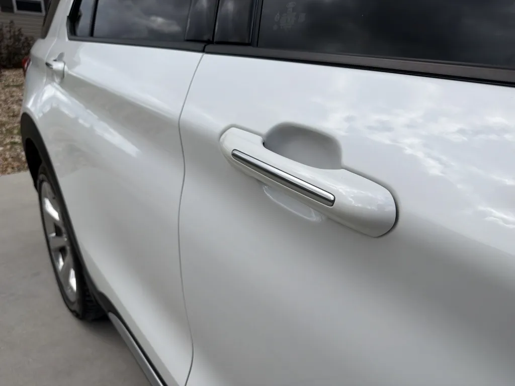 Ford Explorer photo 27