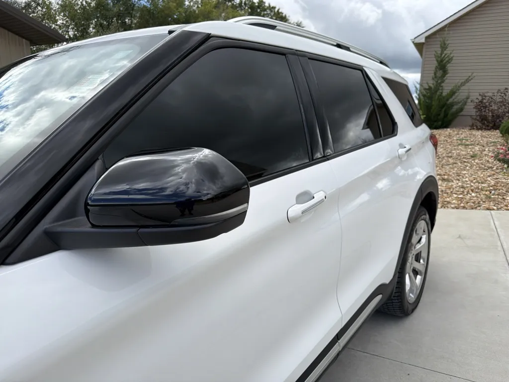 Ford Explorer photo 24