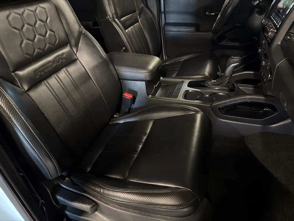 Nissan Frontier photo 18