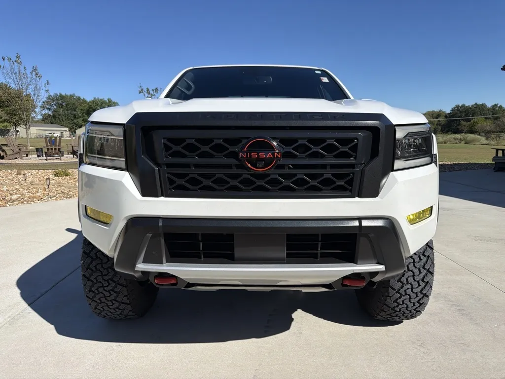 Nissan Frontier photo 35