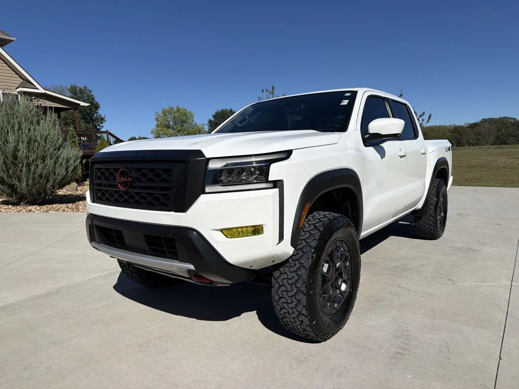 Nissan Frontier photo 32