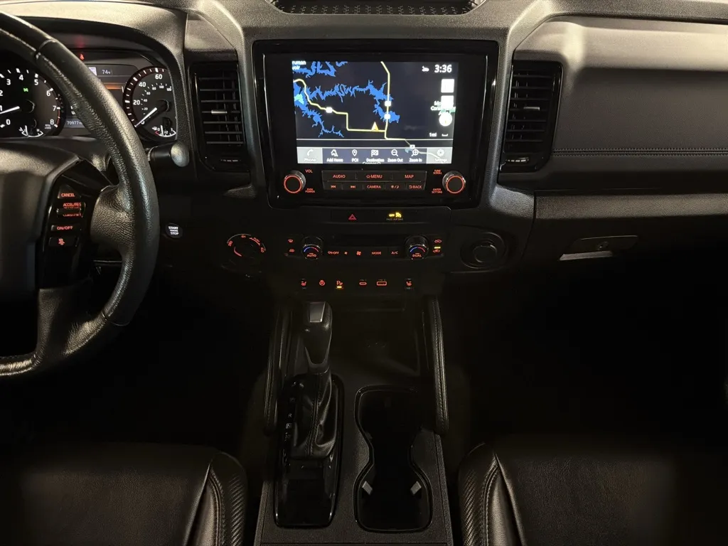 Nissan Frontier photo 16