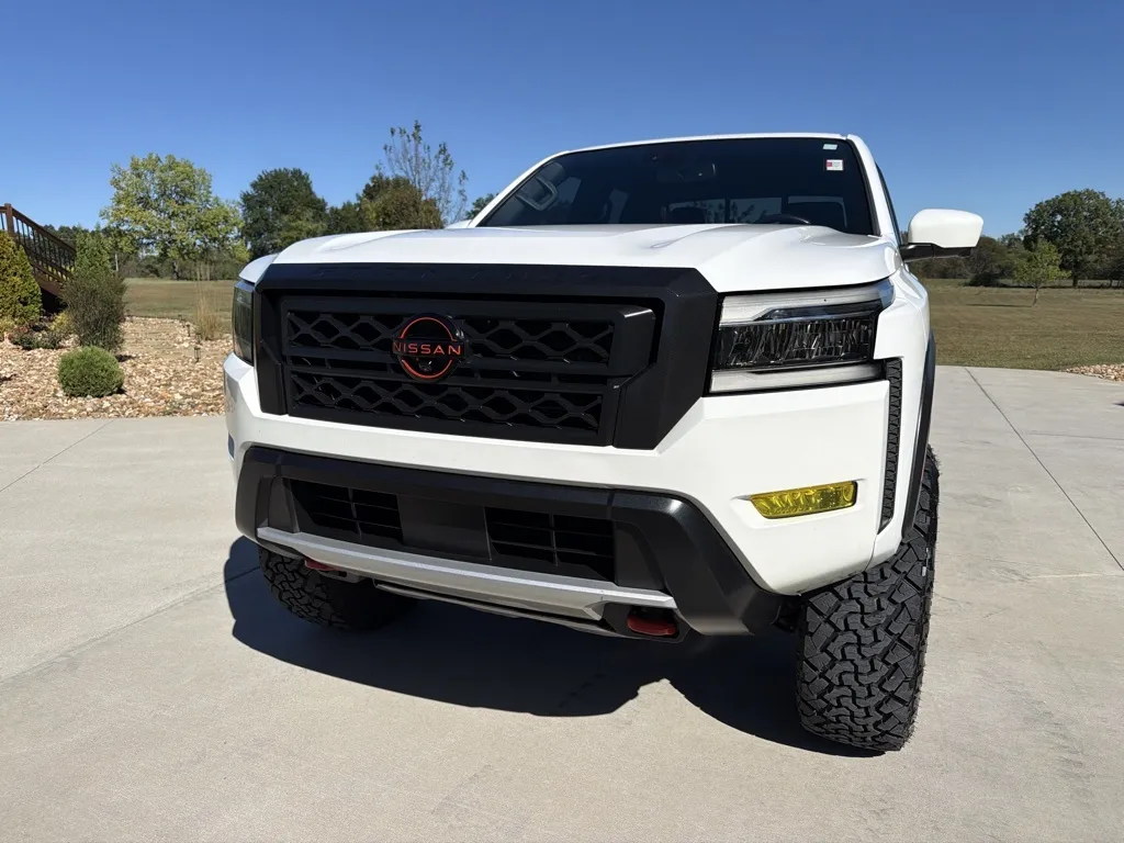 Nissan Frontier photo 33
