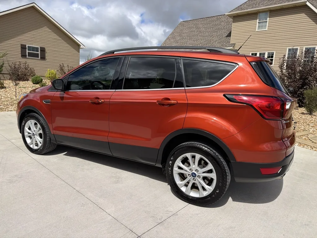 Photos of 2019 Ford Escape SE Sport Utility 4D for sale in Clinton, MO at Banks Motors LLC
