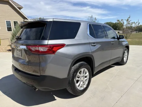 More photos of 2020 Chevrolet Traverse LS Sport Utility 4D at Banks Motors LLC, MO