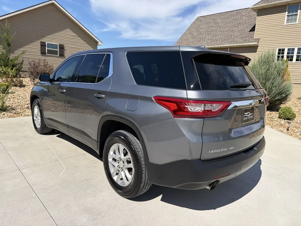 Another view of 2020 Chevrolet Traverse LS Sport Utility 4D for sale in Clinton, MO at Banks Motors LLC