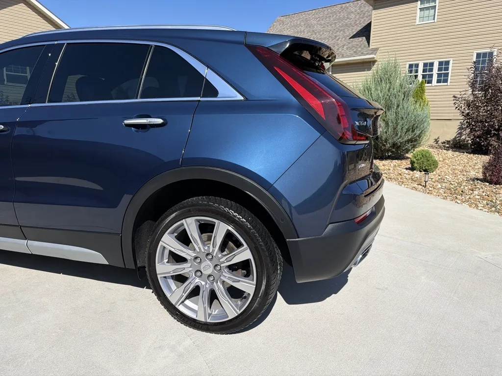 Cadillac XT4 photo 12