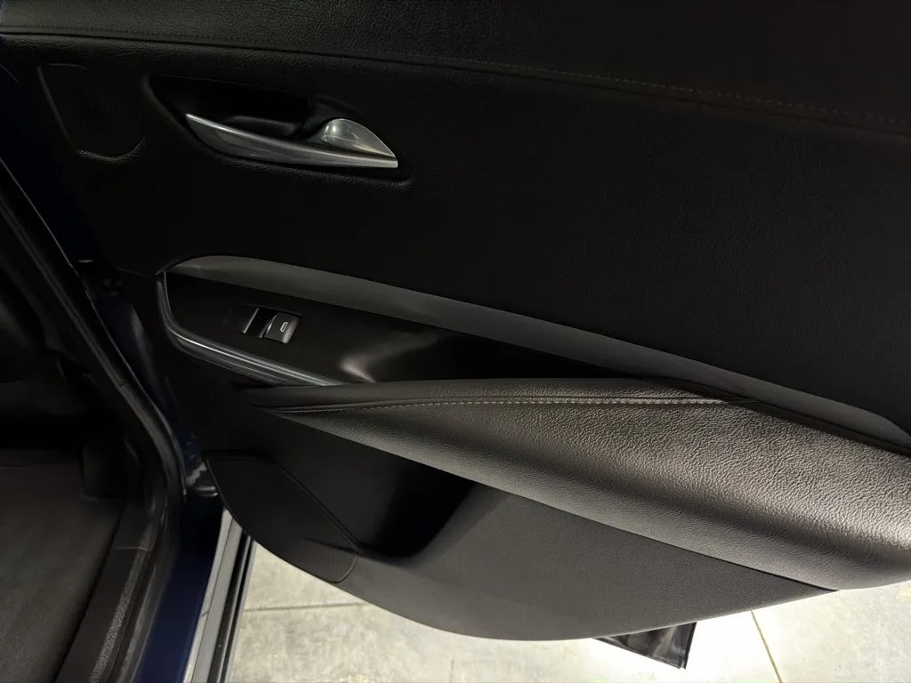 Cadillac XT4 photo 38