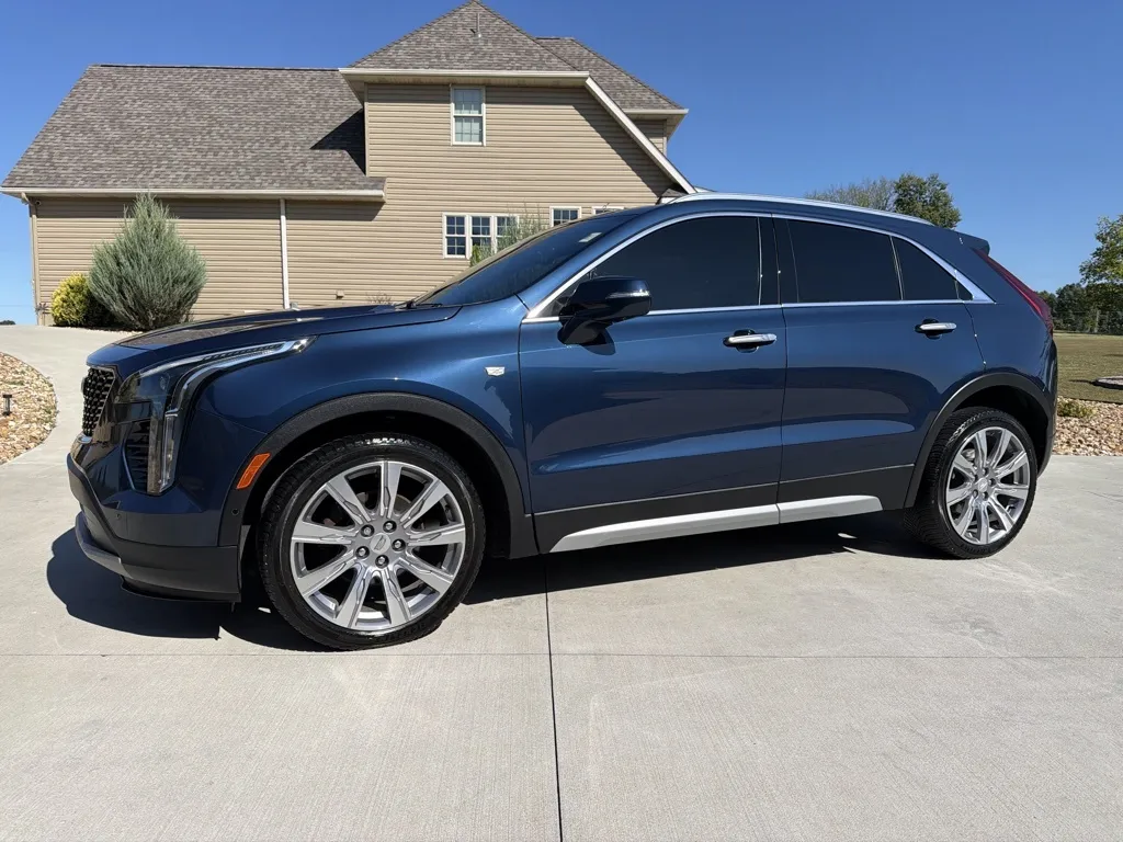 Cadillac XT4 photo 9