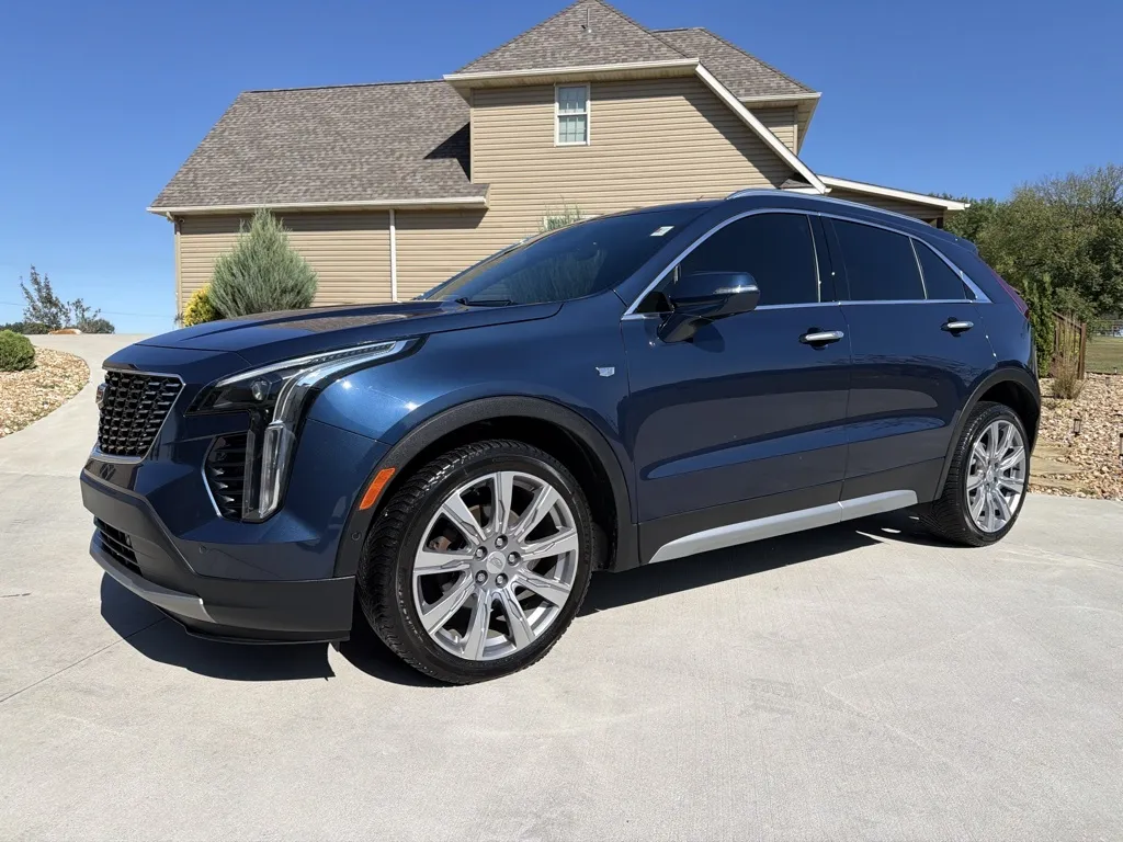 Blue 2019 Cadillac XT4 Premium Luxury Sport Utility 4D for sale in Clinton, MO