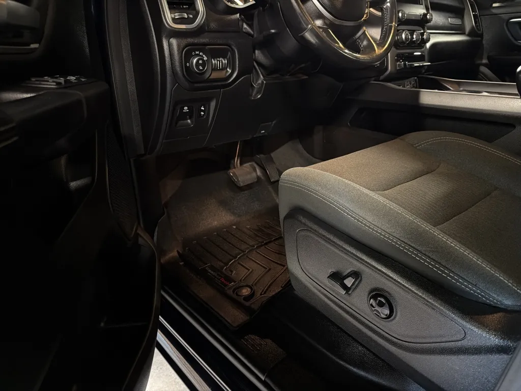 Ram 1500 photo 14