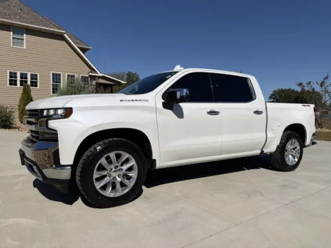 More photos of 2019 Chevrolet Silverado 1500 Crew Cab LTZ Pickup 4D 5 3/4 ft at Banks Motors LLC, MO