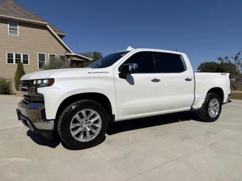 Another view of 2019 Chevrolet Silverado 1500 Crew Cab LTZ Pickup 4D 5 3/4 ft for sale in Clinton, MO at Banks Motors LLC