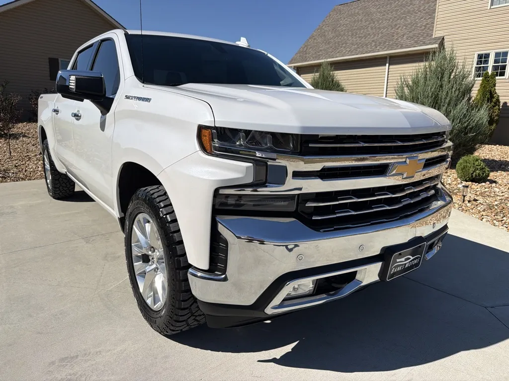 Chevrolet Silverado photo 6