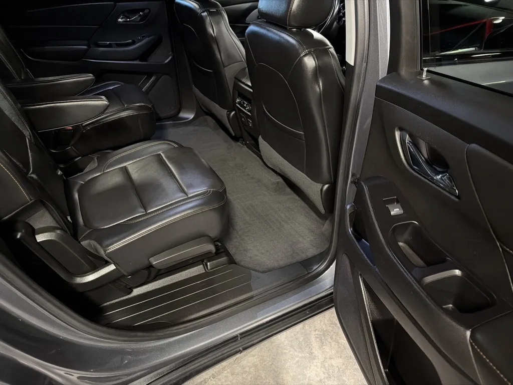 Chevrolet Traverse photo 38